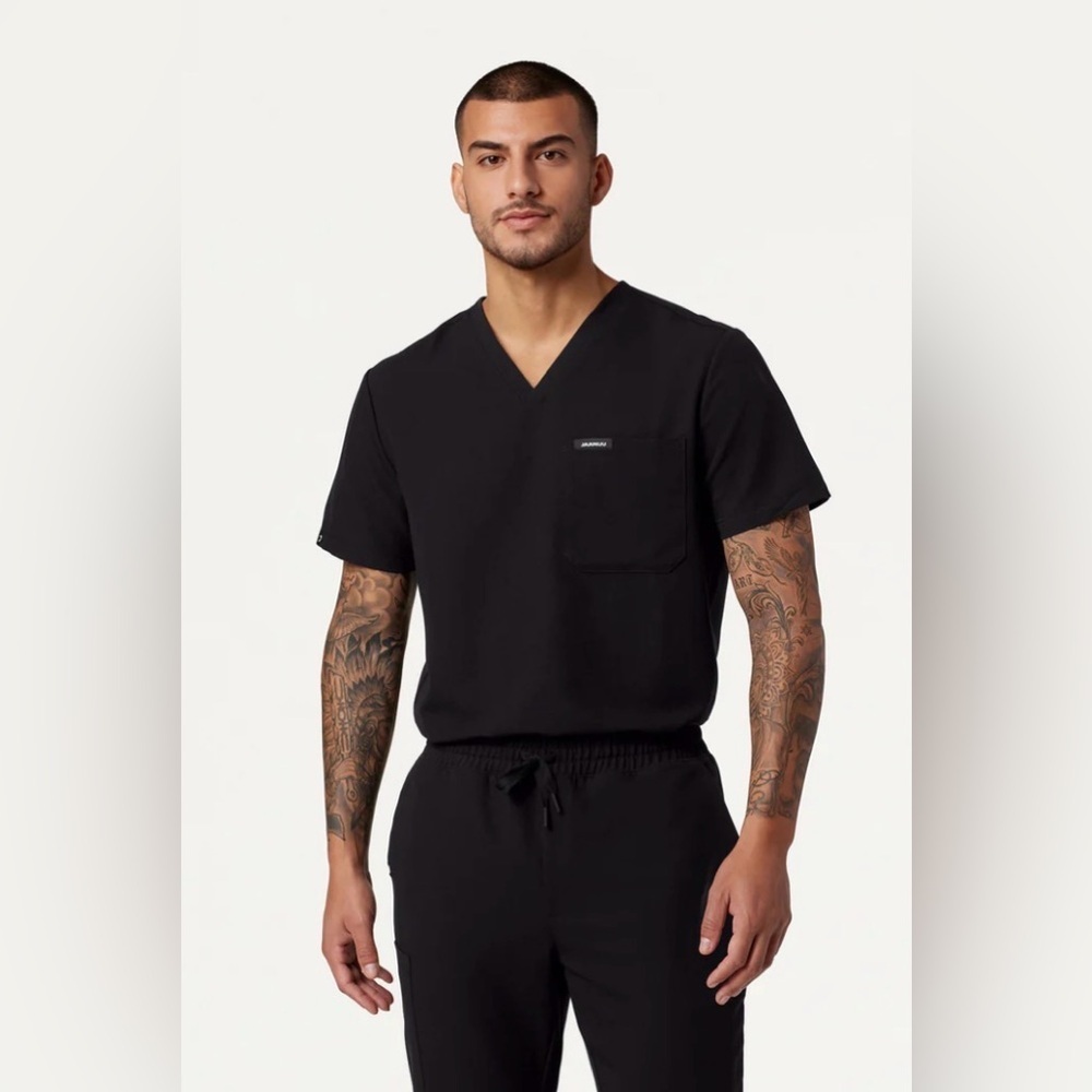 Jaanuu Men's Holmes Ultralite Everyday 1-Pocket Scrub Top M